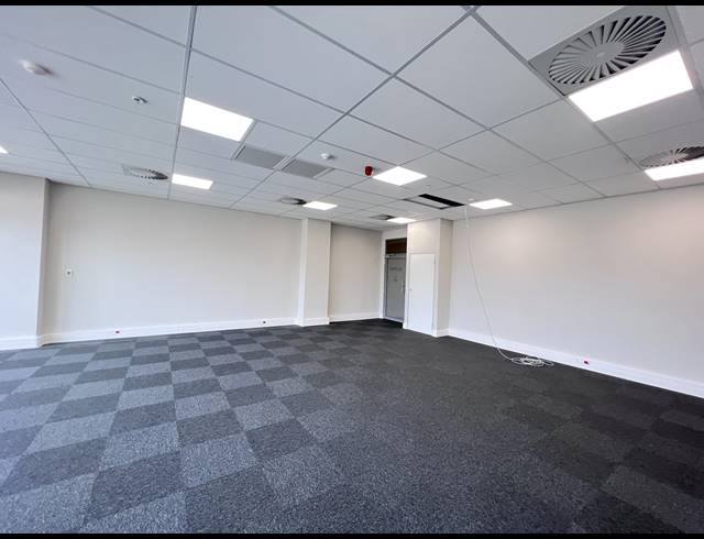 103M² OFFICE TO LET IN FORESHORE